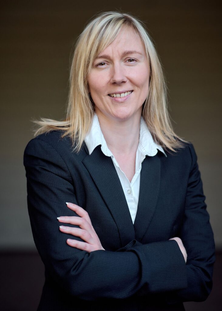 Portrait von Anika Hegert – IT-ADAPTED Gründerin, Ansprechpartnerin für IT-Infrastruktur, Projektmanagement & Microsoft 365 Beratung